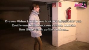 Garagen Sex mit Mädchen von Nebenan Anny-Aurora